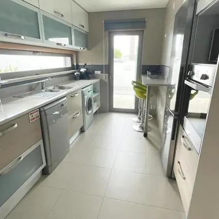 Sunset Street House 度假居 *