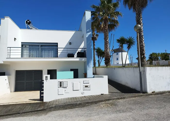 Sunset Street House 로리냐