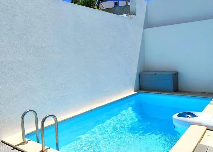 Sunset Street House 펜션 로리냐