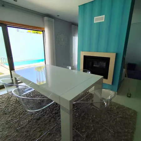 Sunset Street House * Lourinha (Lisbon)