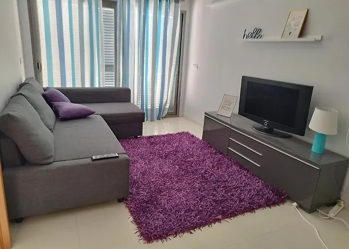 בית נופש Sunset Street House לוריניה